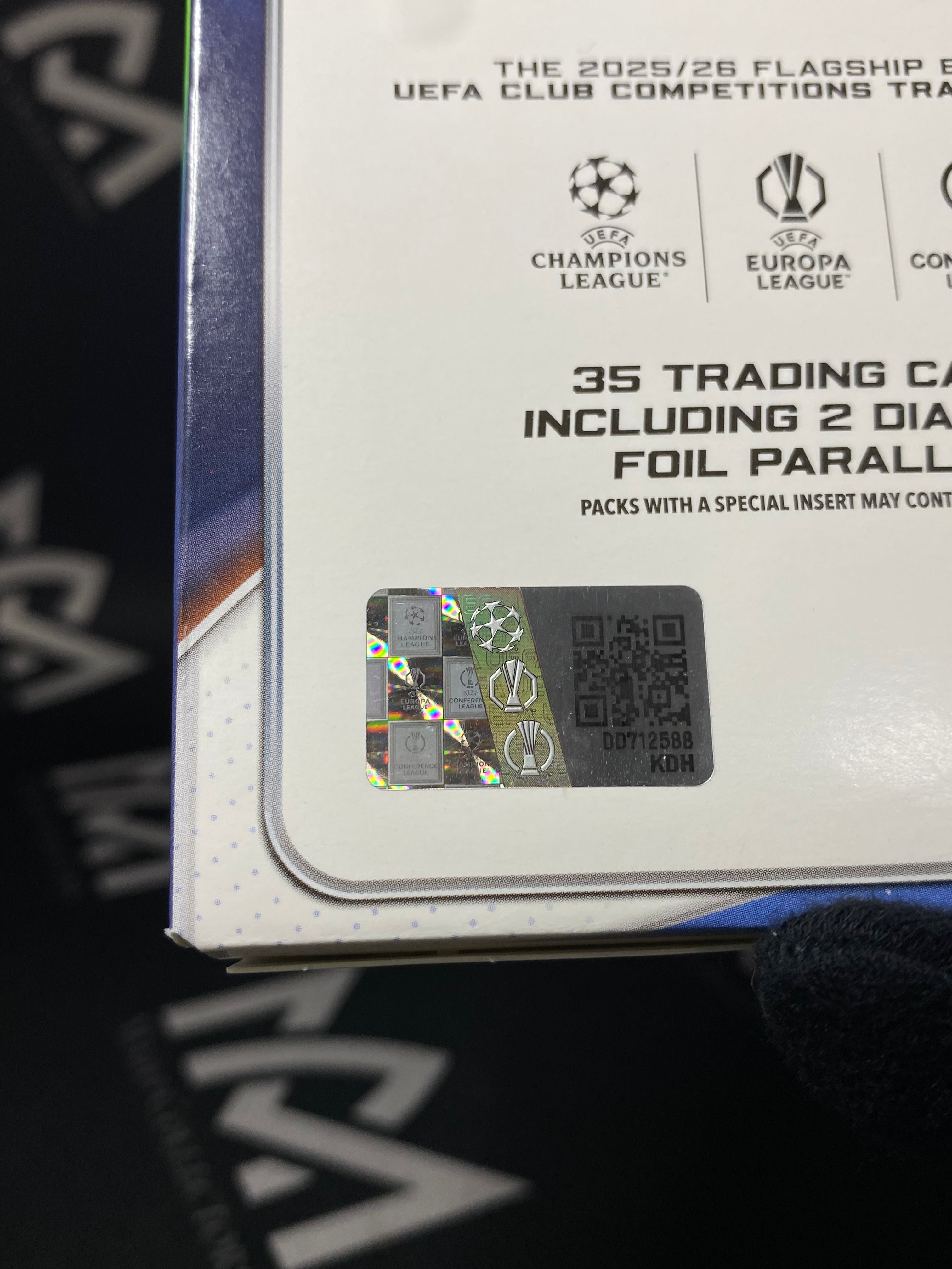 2025/26 Topps Flagship UEFA Club Competitions - Hanger Box