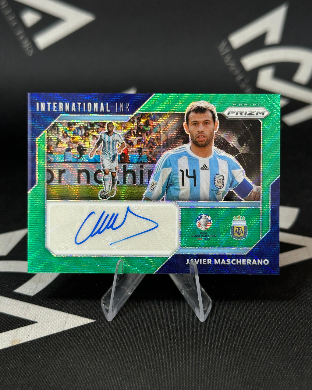 Javier Mascherano – Green Prizm Autógrafo - Panini Prizm Copa América International Ink 2024