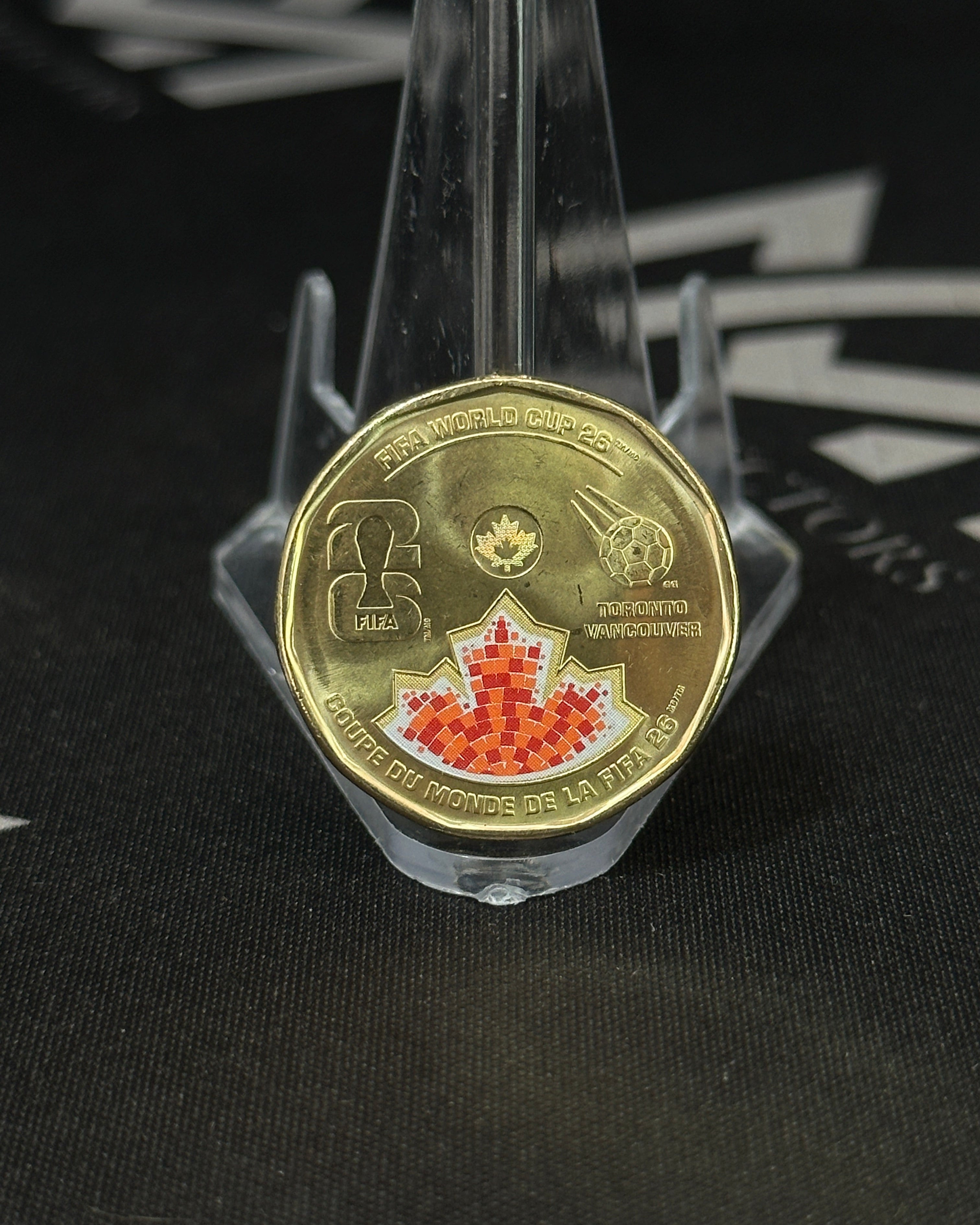 Moneda Conmemorativa Canadá FIFA World Cup 2026 – $1 – Maple Leaf Coloreada
