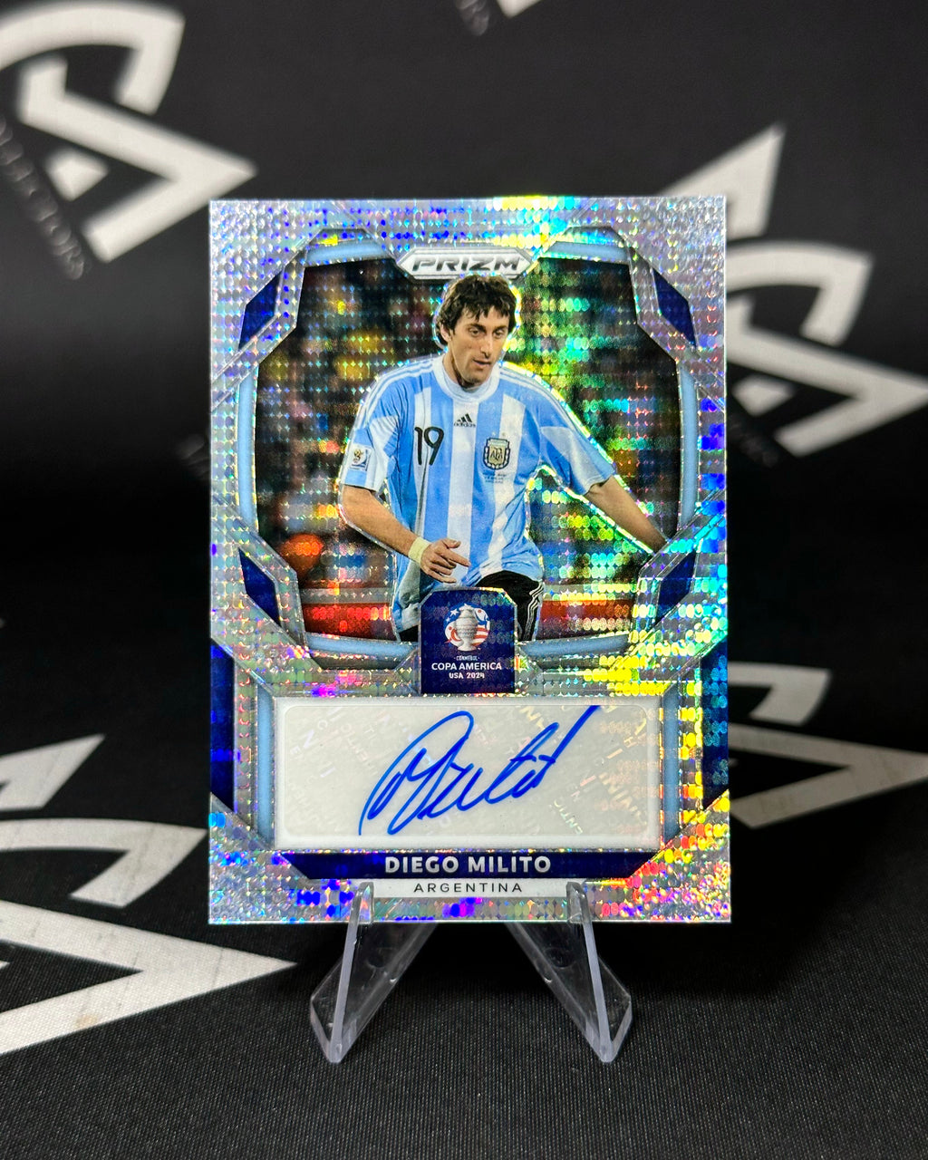 Diego Milito – Autógrafo – Panini Prizm Copa América USA 2024
