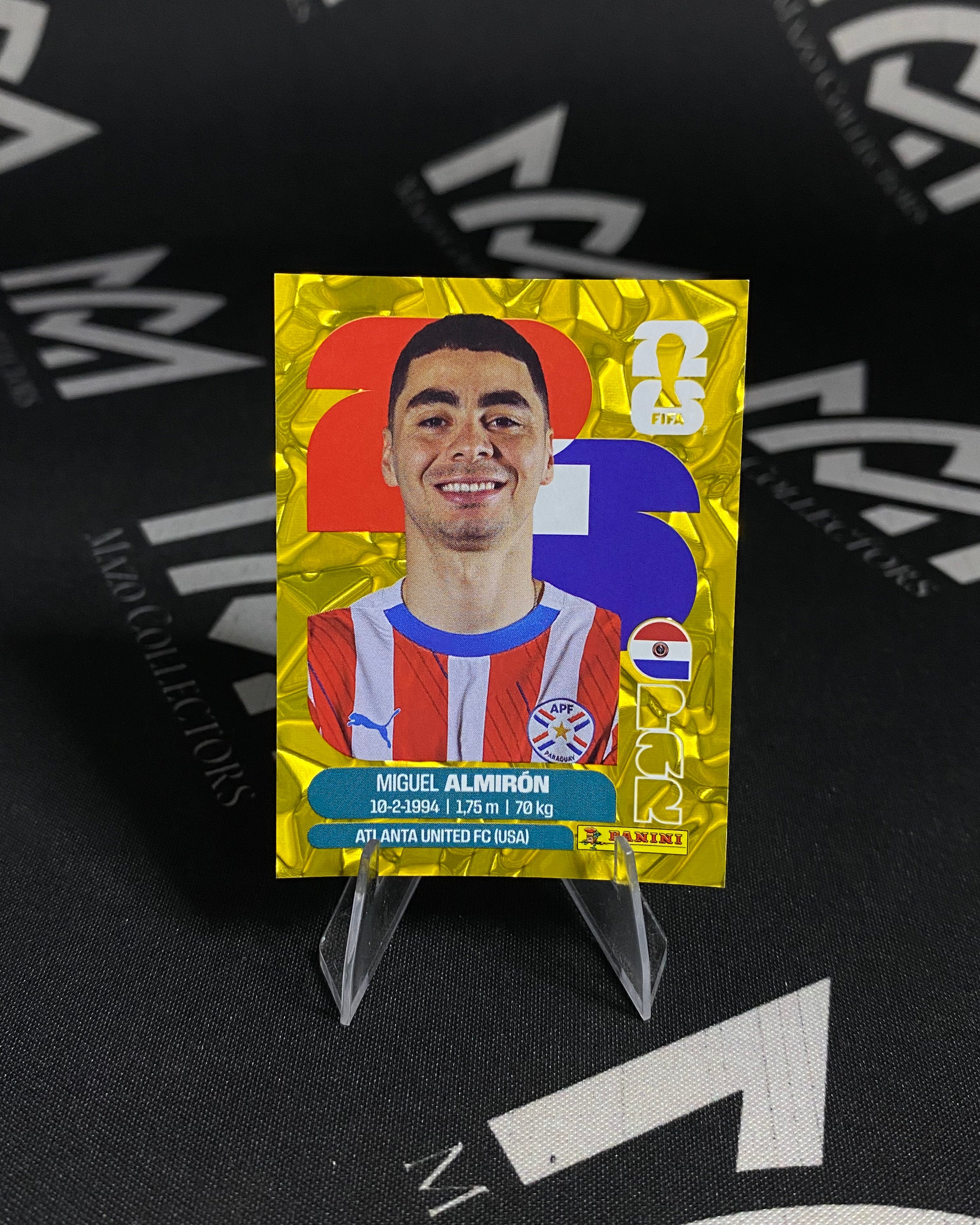 Sticker DORADO de Miguel Almiron - Panini FIFA 2026 - Paraguay