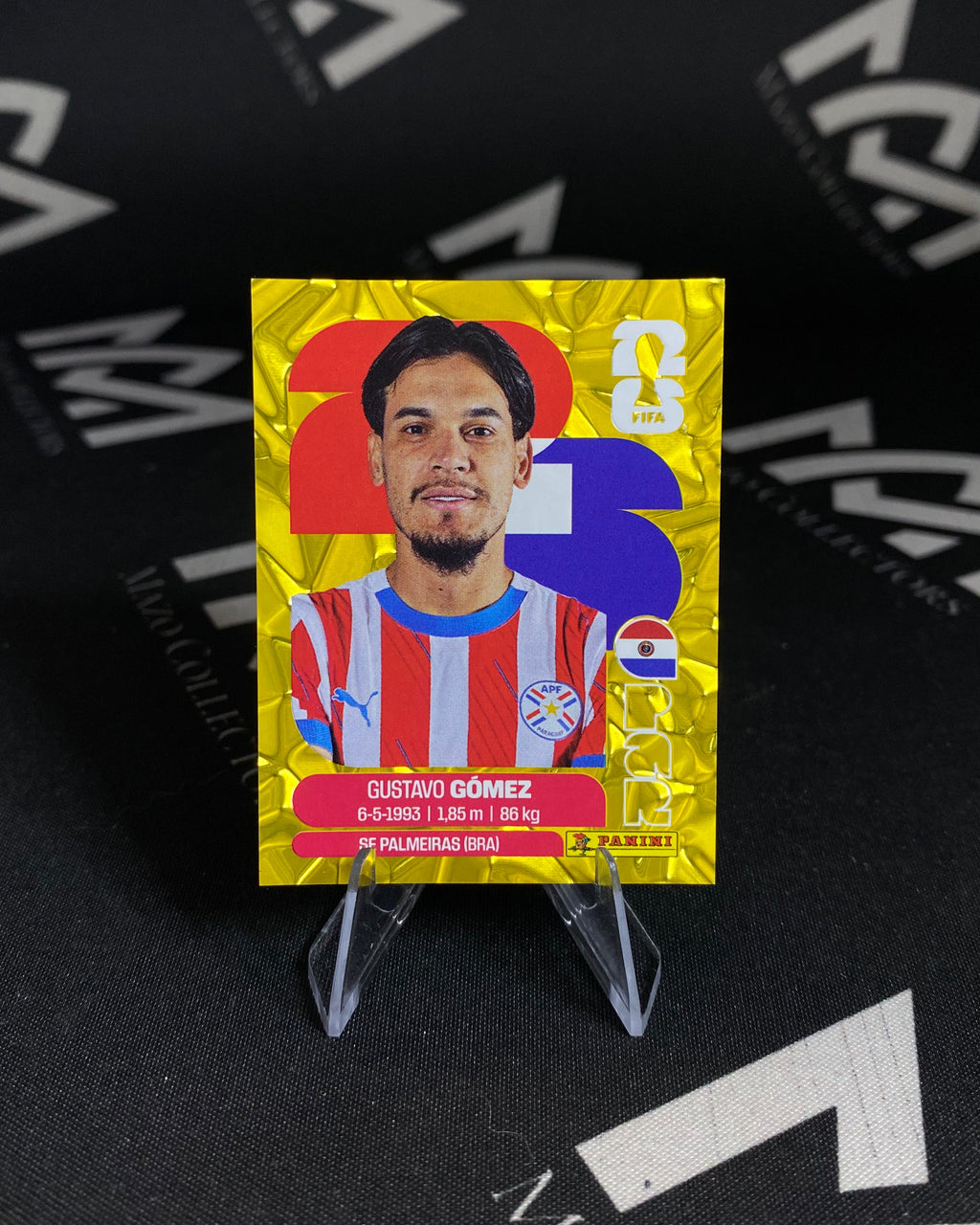 Sticker DORADO de Gustavo Gomez - Panini FIFA 2026 - Paraguay