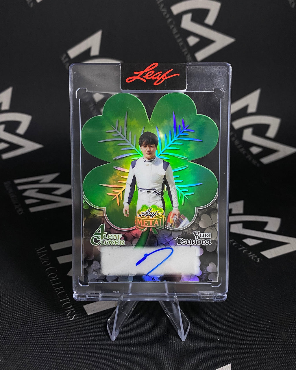 Yuki Tsunoda – Autógrafo 5/10 – Leaf Metal 4 Leaf Clover 2026