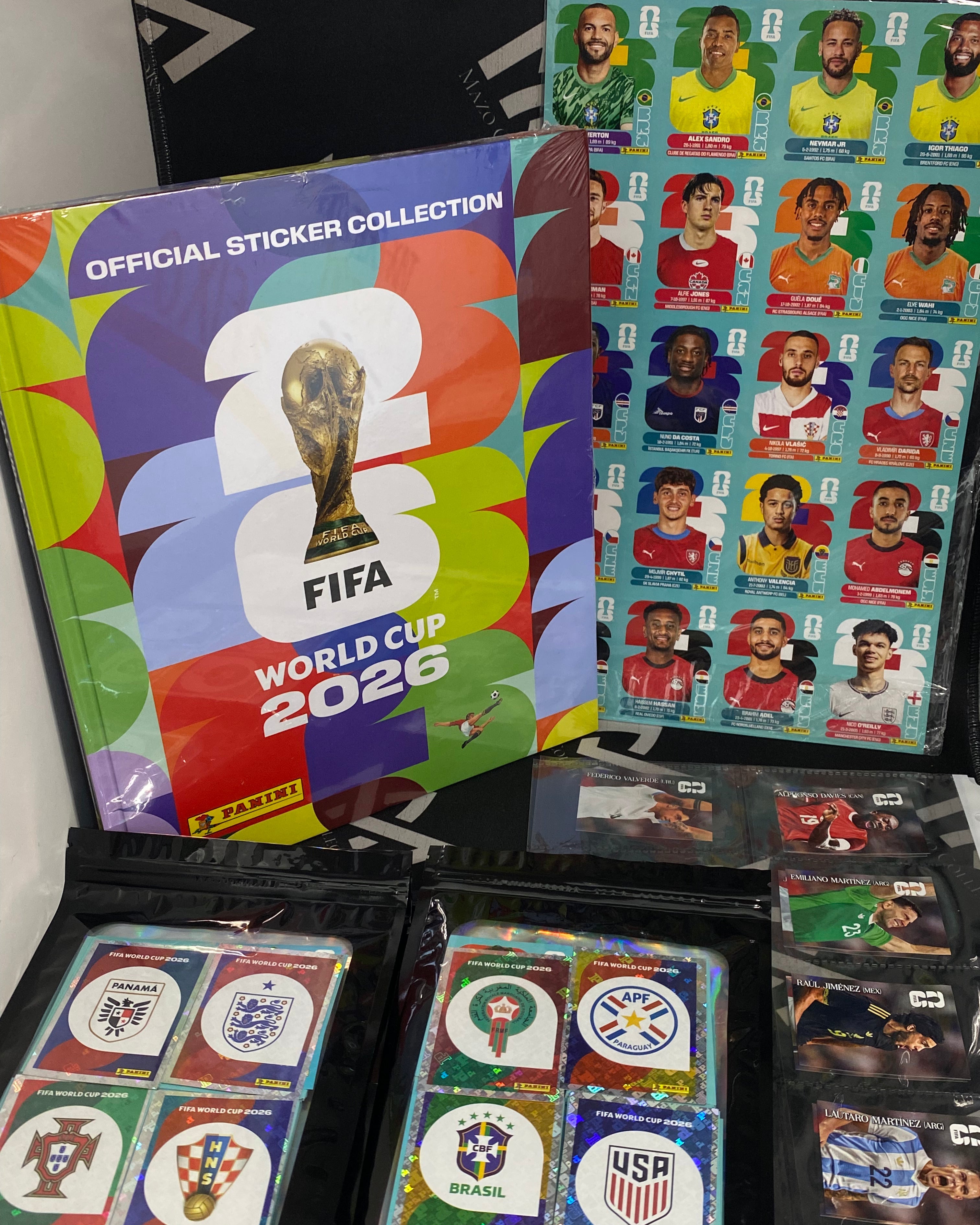 Álbum FIFA World Cup 2026 Panini Tapa Dura Completo – Stickers Sin Pegar + Kit de 120 Sticker Actualizacion
