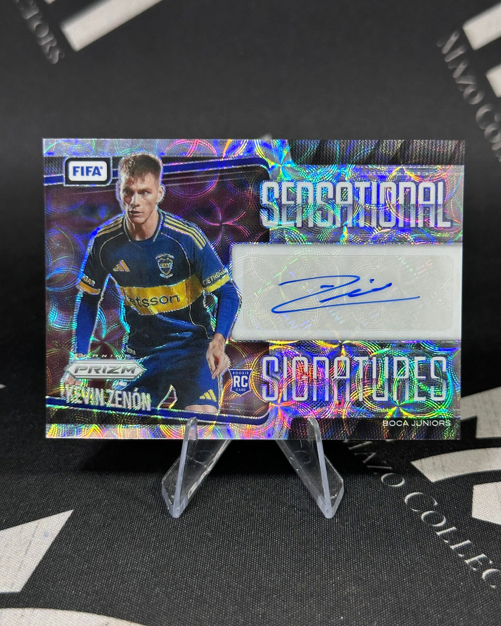 Kevin Zenón – Sensational Signatures Autógrafo – Panini Prizm FIFA 2025/26