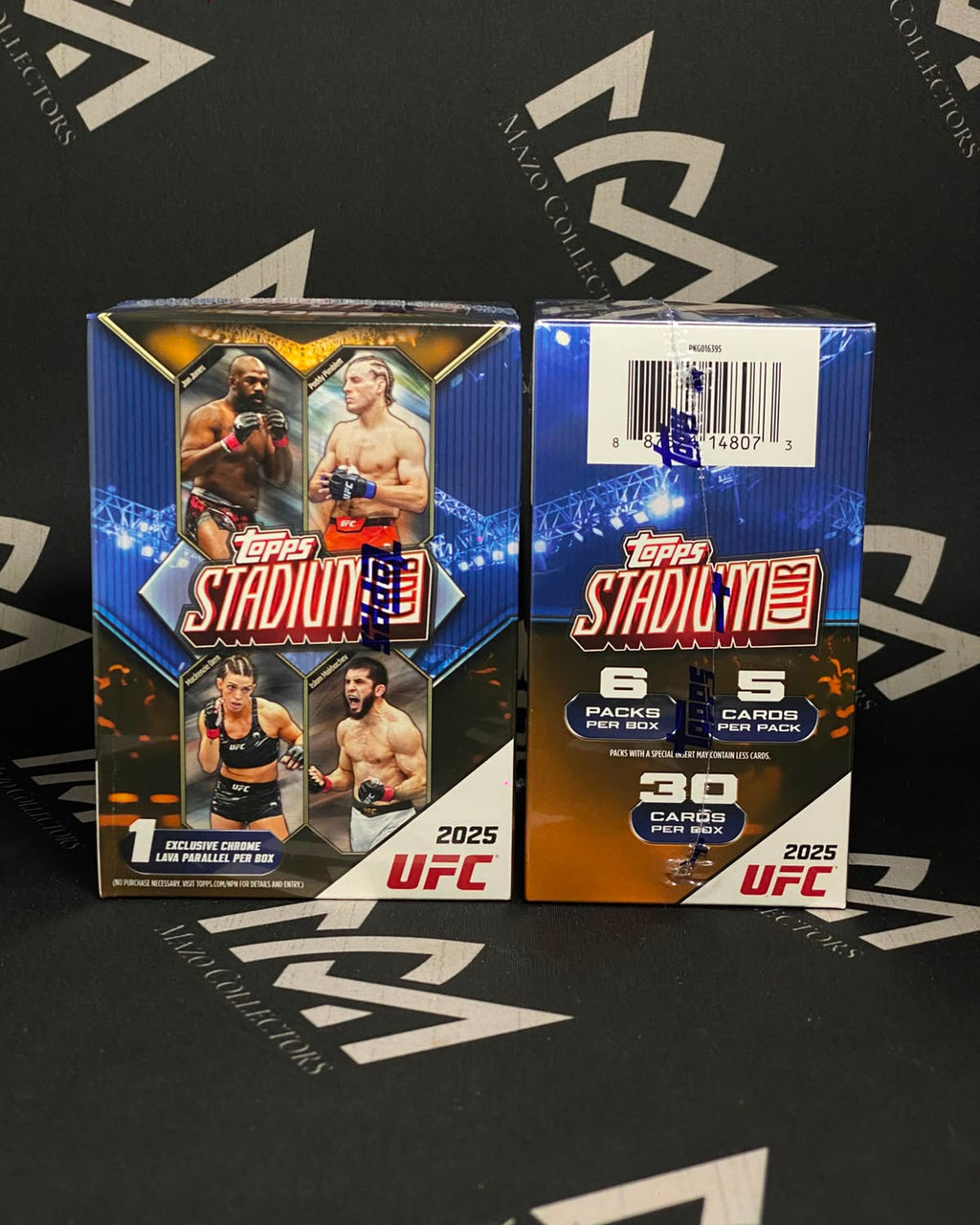 Topps Stadium Club UFC 2025 Blaster Box – 30 Cartas (Sellada)